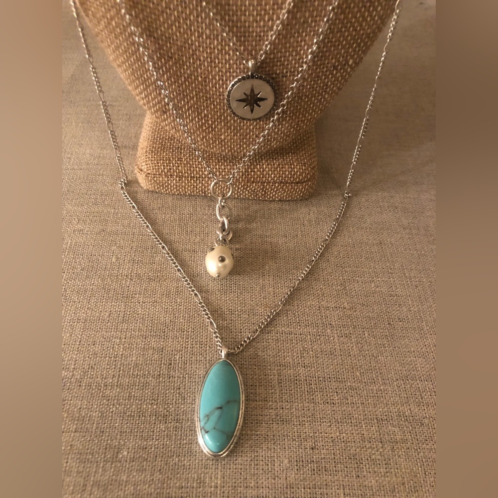 NECKLACE - Picture 2 of 5